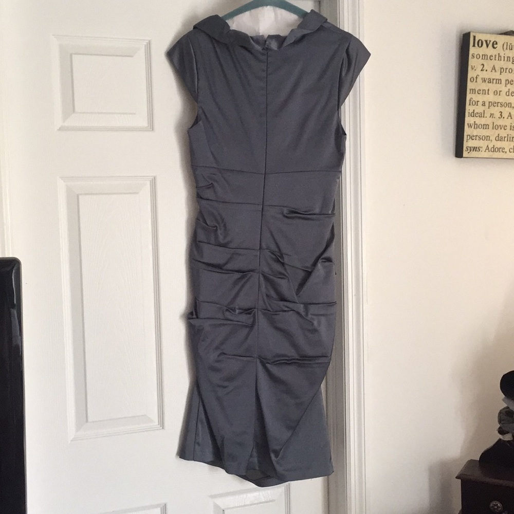 Dress - Picture 2 of 4